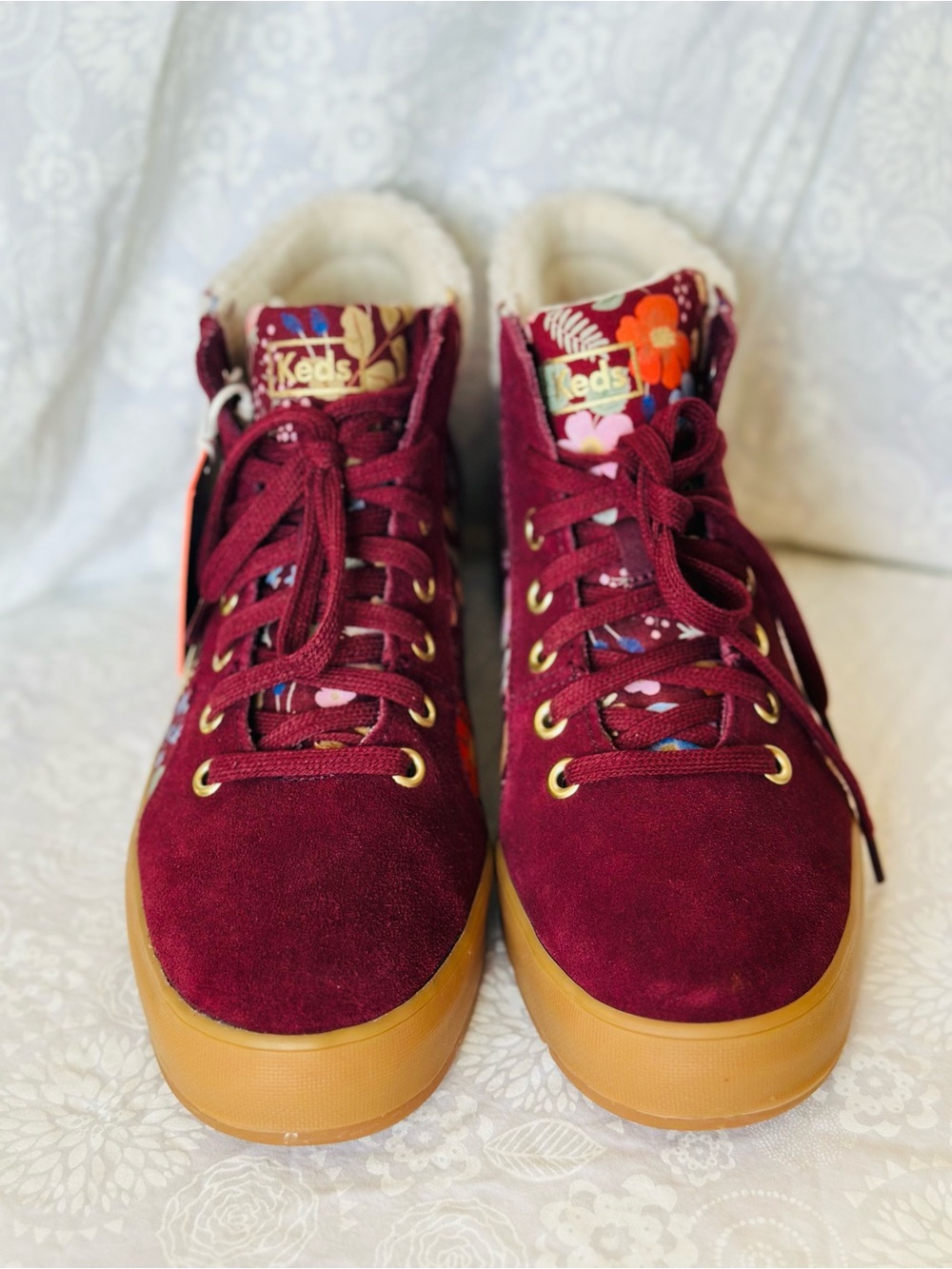 NWT 7.5 Keds Burgundy Floral Sherpa Lined High Top Sneakers Cozy Winter Shoes - Picture 4 of 7